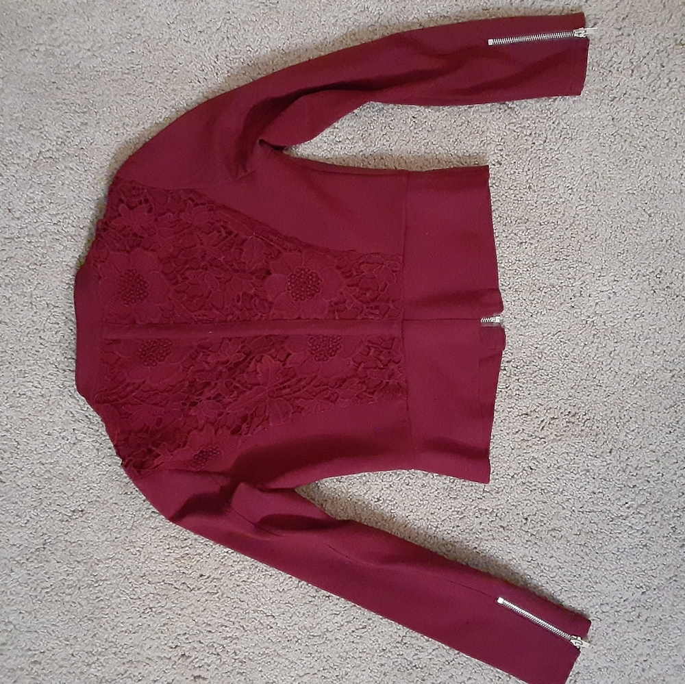 Blazer - Picture 6 of 6